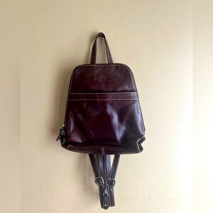 La Diva leather backpack